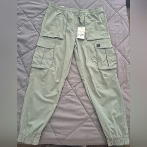 Zara- Women's Green Cargo/Jogger Pants- BNWT!